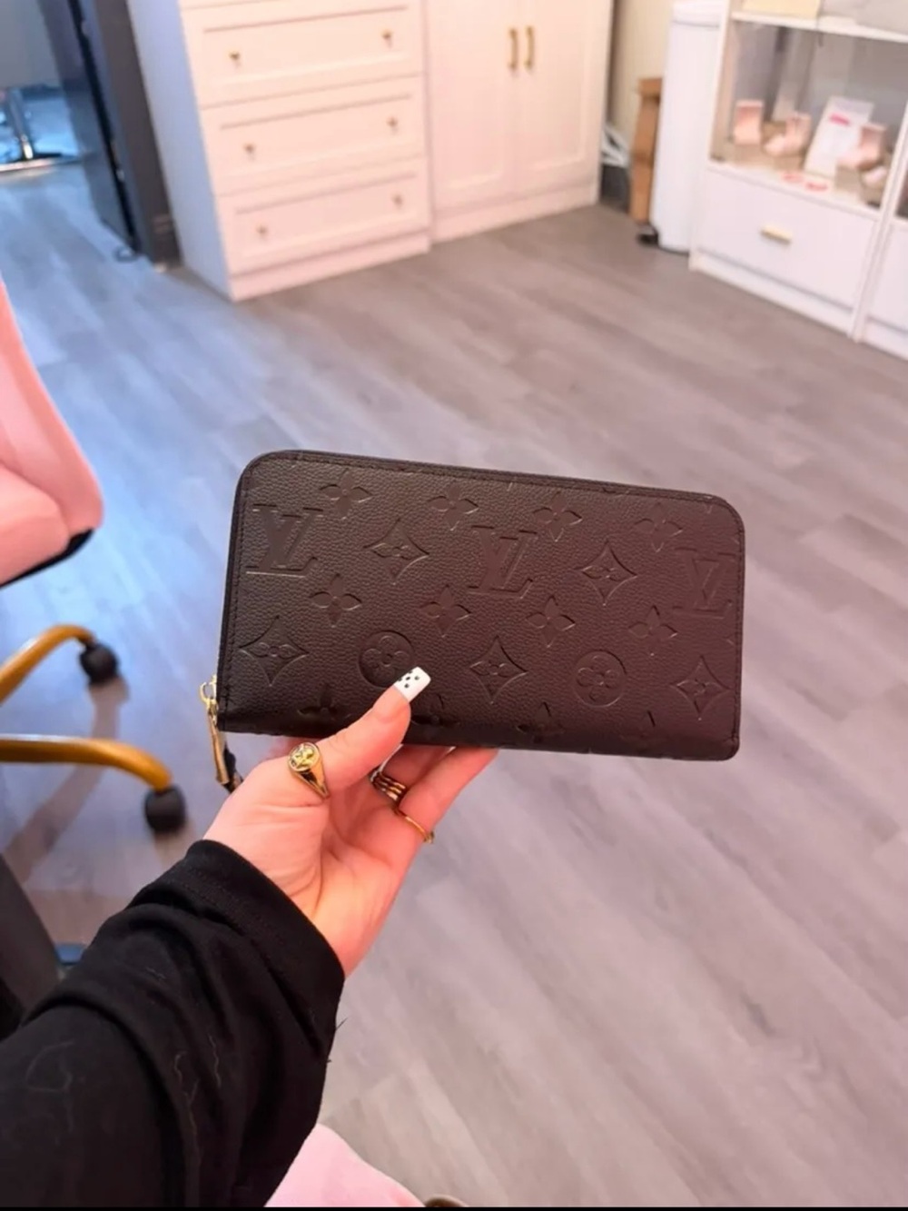 LV Wallet